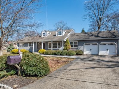 2 Chestnut Hill Rd, Randolph, NJ, 07869