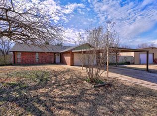 800 Condor Ct, Noble, OK 73068