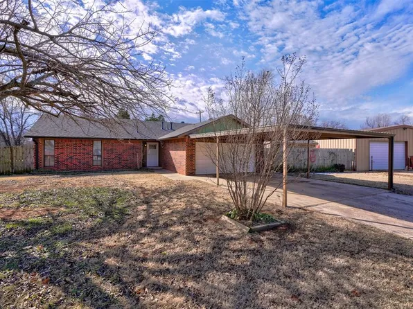 800 Condor Ct, Noble, OK 73068