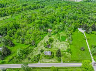 11364 Aquilla Rd, Chardon, OH 44024