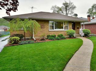 106 N Charles Ave, Villa Park, IL