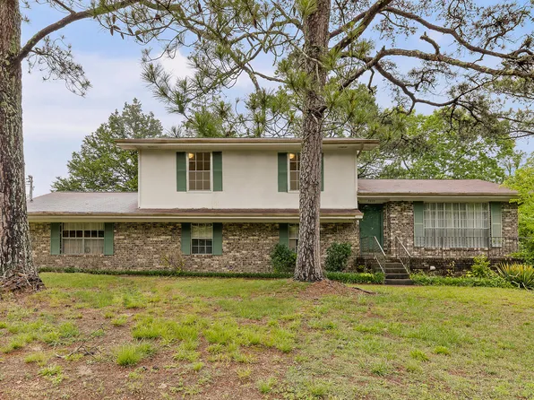 7033 Pinebrook Dr, Harrison, TN 37341