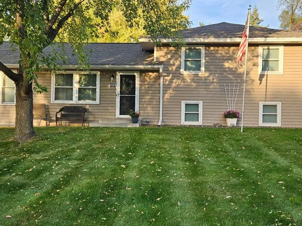 10416 Arrowhead St NW, Coon Rapids, MN 55433