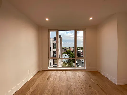 Rented by Bruma Realty LLC | media 6