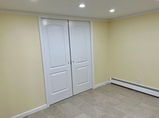 17 Mayfair Rd FLOOR 1, Yonkers, NY 10710