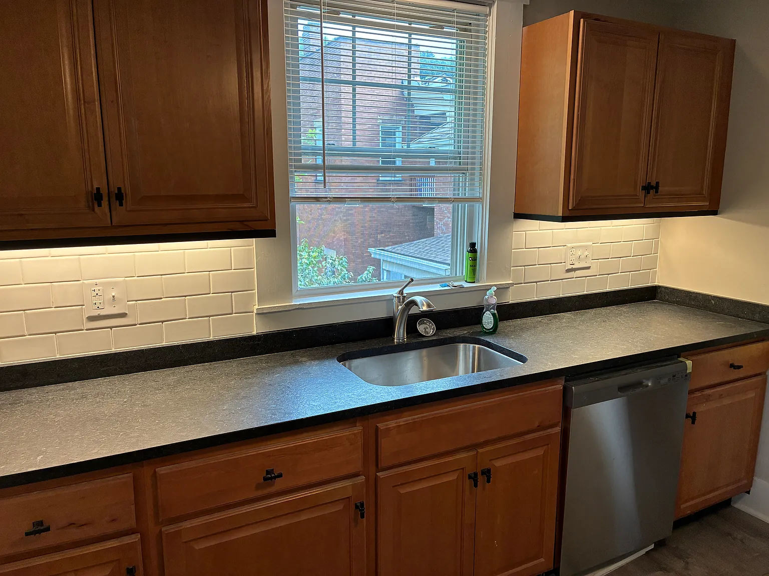 2 bed, 1400 sqft, $1,600 — Photo 3
