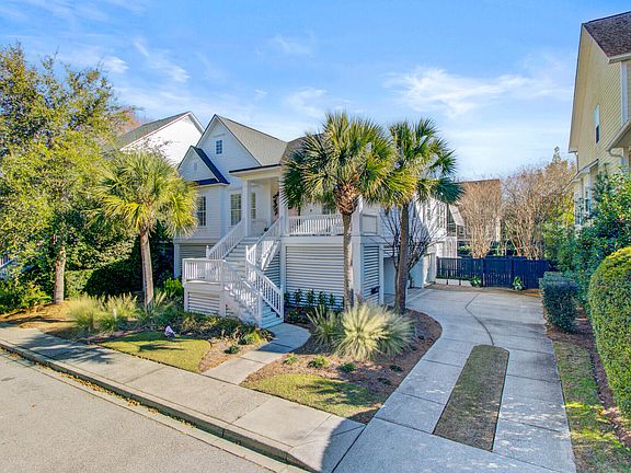 2nd image of 704 Netherton Ct