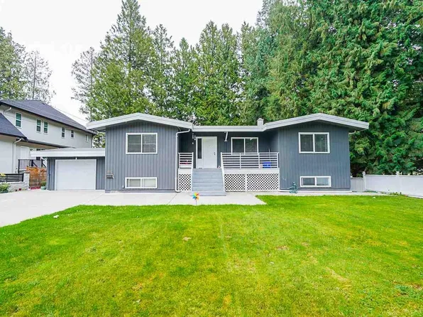 2212 Grant St, Abbotsford, BC V2T 2M7