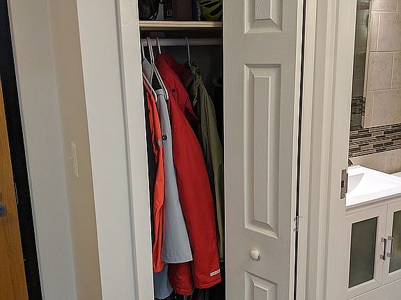 Coat closet