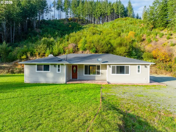 16855 Highway 42, Myrtle Point, OR 97458