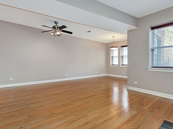 4th image of 850 W Ainslie St APT 1W