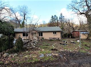 1944 Thompson Creek Rd, Jacksonville, OR 97530