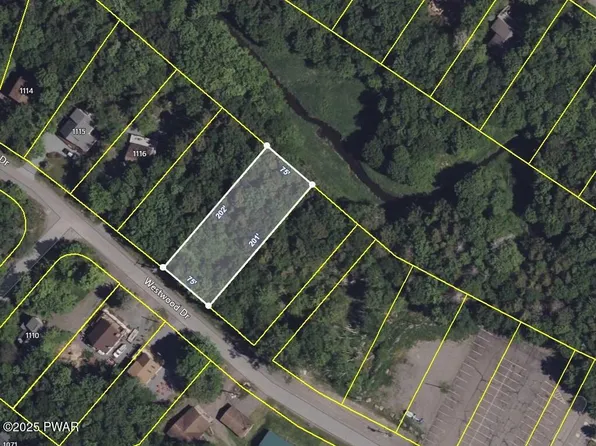 68 Westwood Dr, Lake Ariel, PA 18436