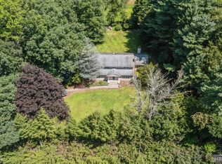 27 Hidden Glen Rd, Upper Saddle River, NJ 07458