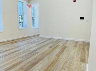 271 Hamilton Ave #2, Trenton, NJ 08609