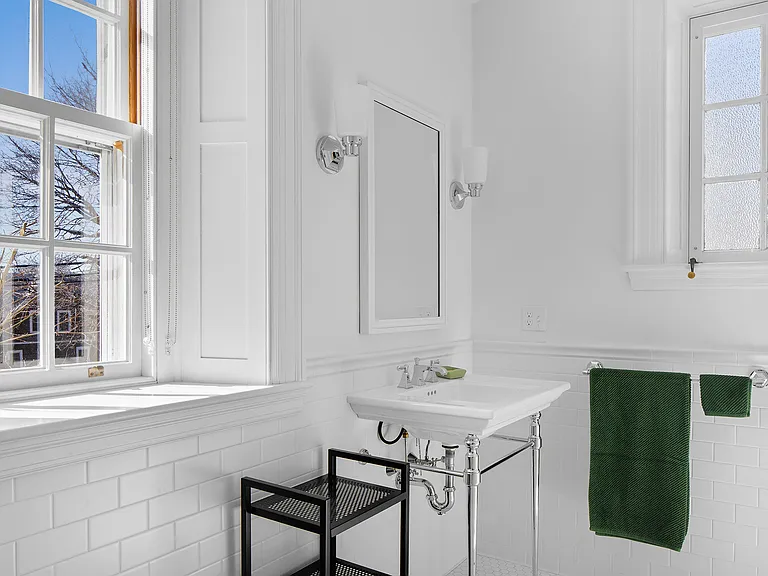 238 Highland Rd — Photo 21