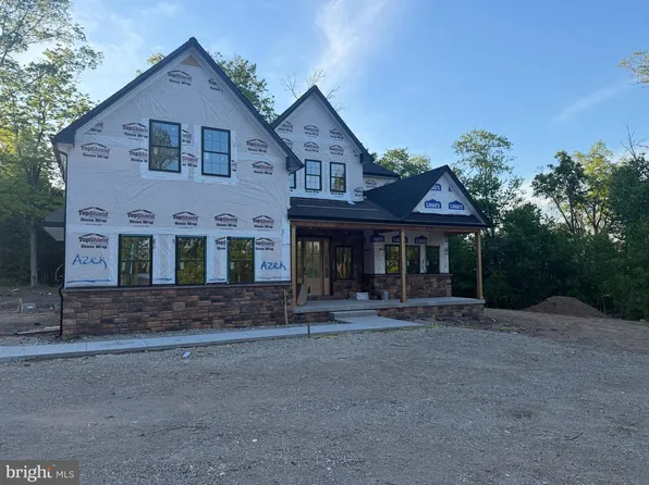 82 Scott Rd, Perkasie, PA 18944