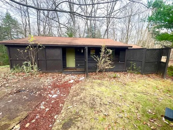 4091 W 108th St, Grant, MI 49327