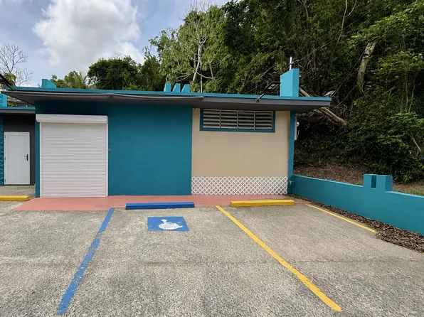 198 Bo Mabu, Las Piedras, PR 00771