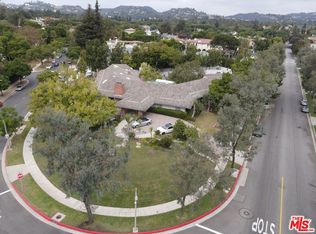800 N Whittier Dr, Beverly Hills, CA 90210