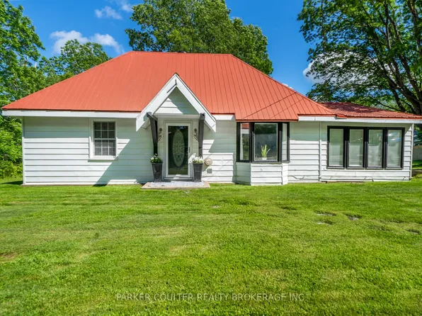 251 Mountain Ave, Tay, ON L0K 2C0