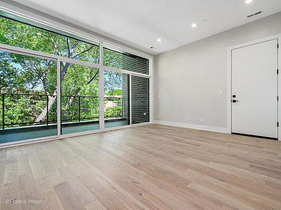 5th image of 3851 N Damen Ave #3