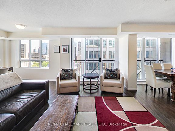 5th image of 140 Simcoe St #Penthouse 09