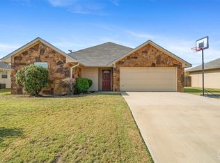2205 8th St, Brownwood, TX 76801