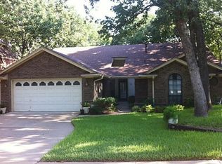 2168 S Winding Creek Dr, Grapevine, TX 76051