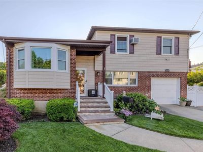 2350 Hampton Avenue, Seaford, NY, 11783