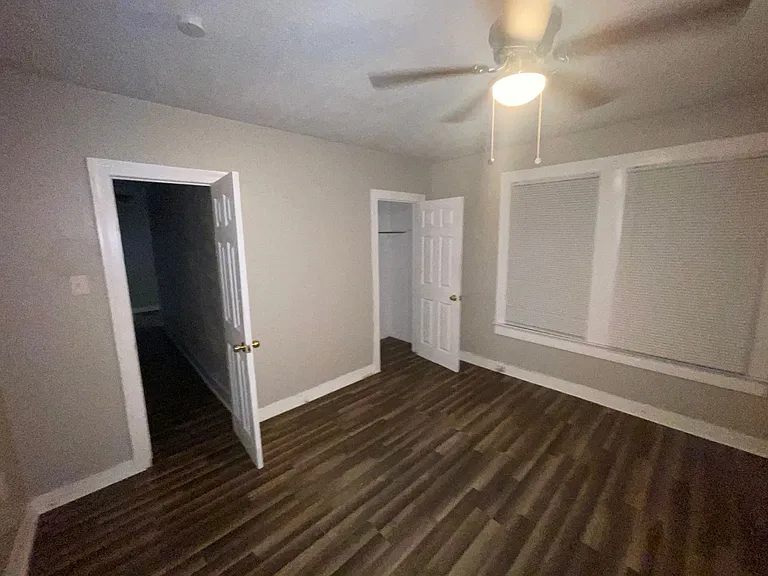 4236 Delaware St — Photo 7