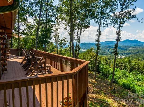 82 Running Ridge Rd, Asheville, NC 28804