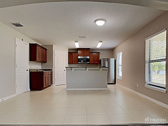 5th image of 2373 Isabella Ct