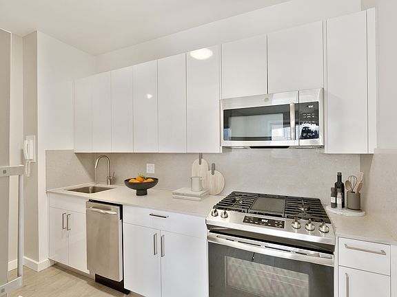 3rd image of 470 2nd Ave APT 8E