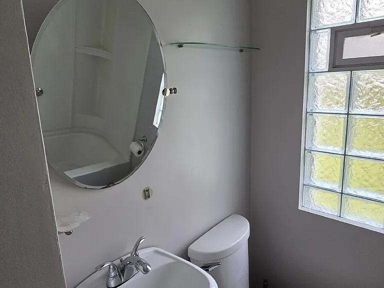 5469 Thomas St — Photo 7