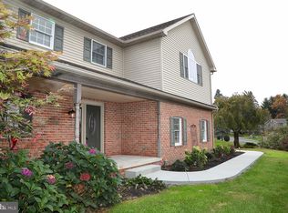 1328 Edgewood Dr, East Earl, PA 17519