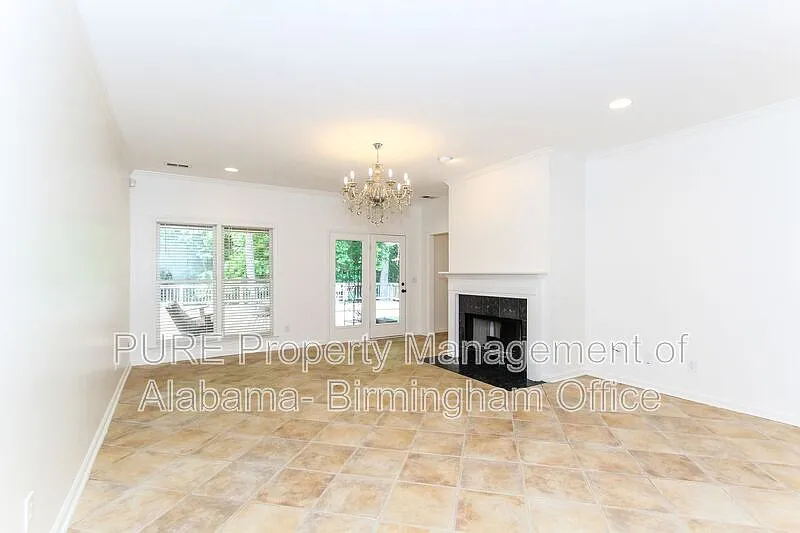 Building Photo - 6025 Terrace Hills Dr