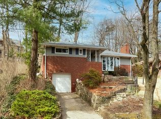 1460 Mohican Dr, Pittsburgh, PA