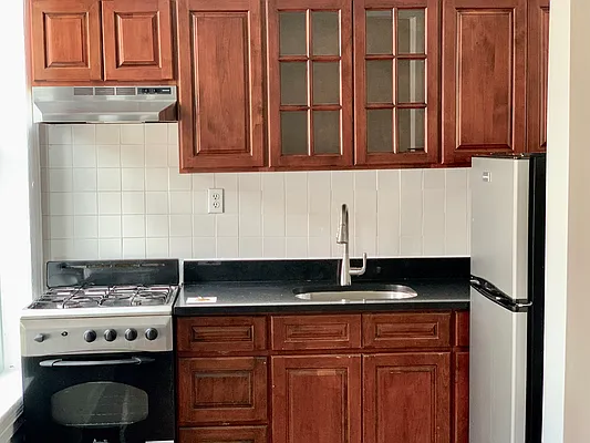 Rented by A P Realty Group NY LTD | media 19