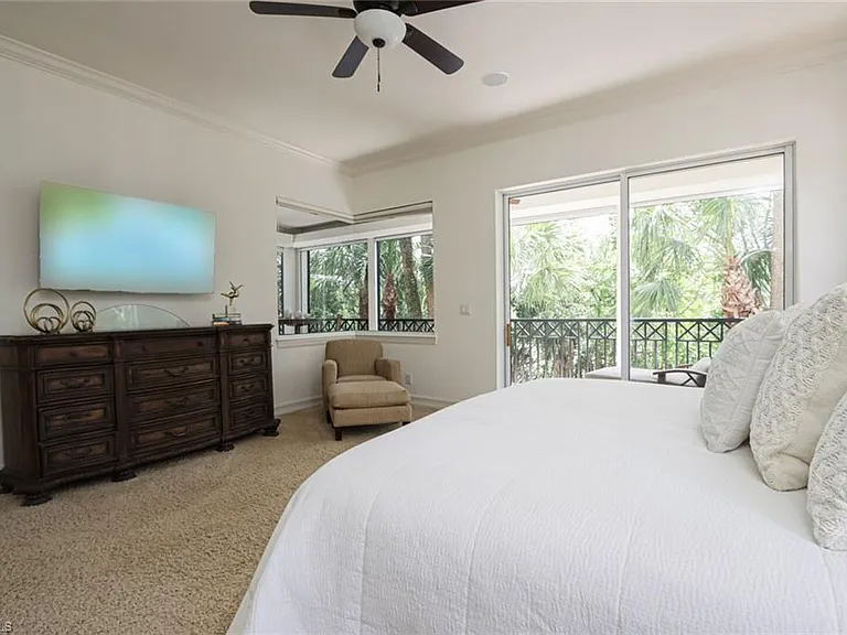 2868 Tiburon Blvd E #102 — Photo 14