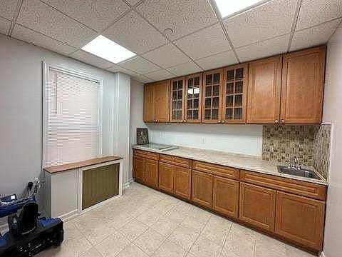 2nd image of 118 Liberty Ave