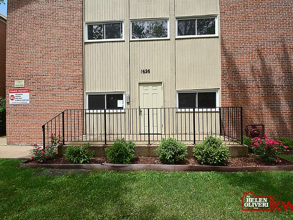 2nd image of 1626 W Estes Ave #1C