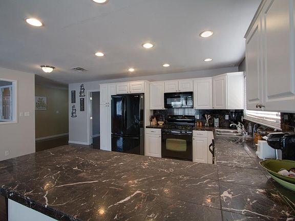5th image of 2312 San Jose Ave