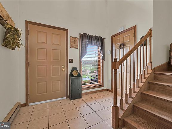 4th image of 31 Harvey Dr