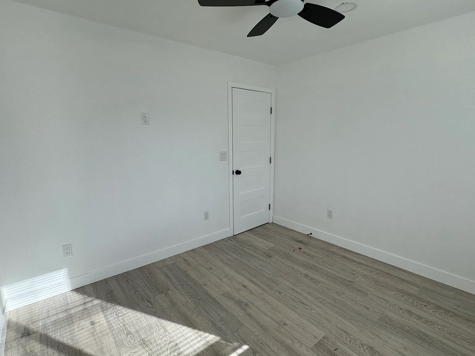 1418 El Prado Pl — Photo 2