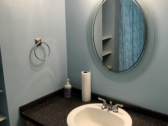 5th image of 3426 N Greenview Ave #1
