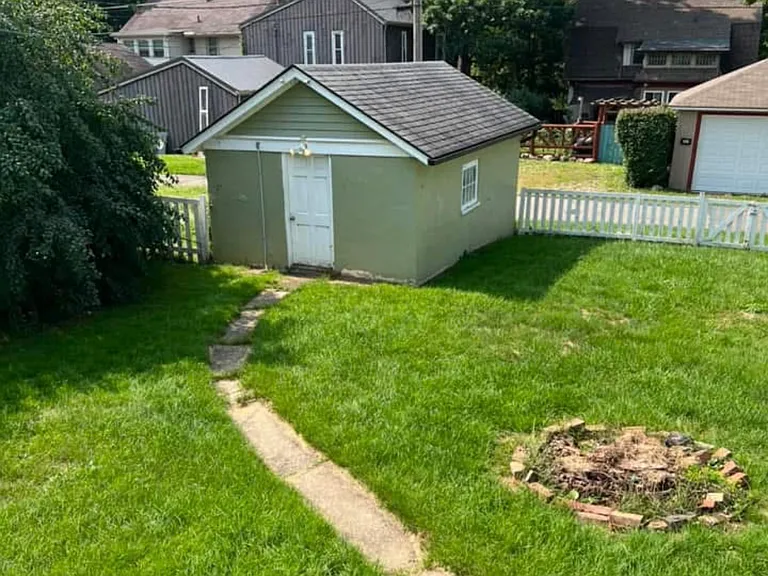 116 Parkwood Blvd — Photo 1