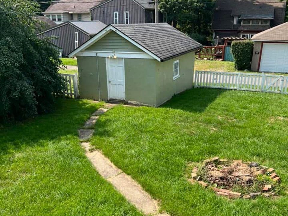 2nd image of 116 Parkwood Blvd