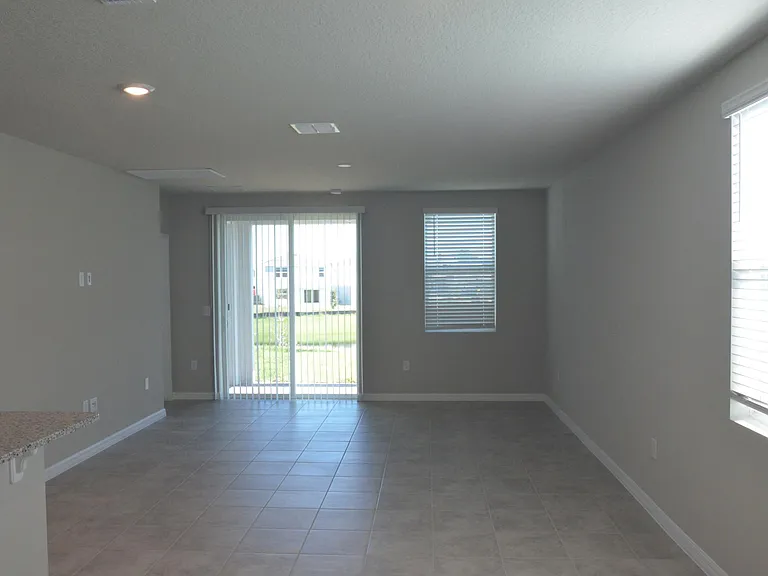 832 Rivers Crossing St — Photo 8
