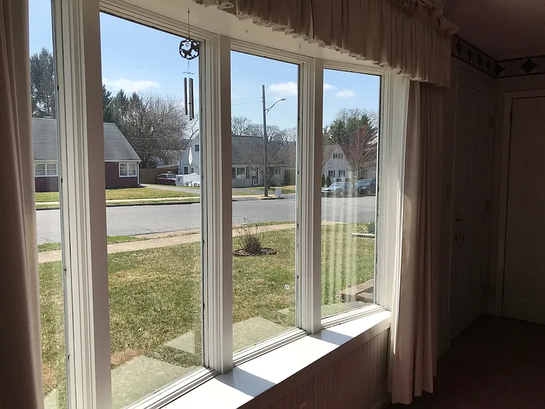 Bay window